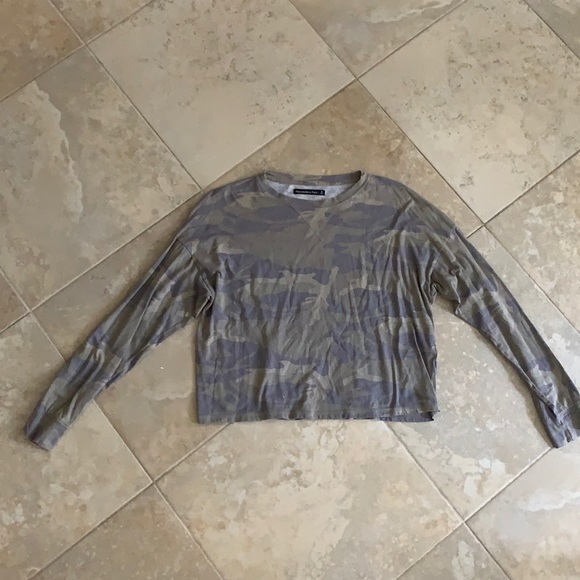 Abercrombie long sleeve tee - Picture 2 of 3